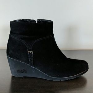 Blondo wedges, black, size 11, weatherproof